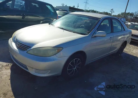 2006 Toyota Camry Le z USA, uszkodzony, nr VIN 4T1BE32KX6U664359